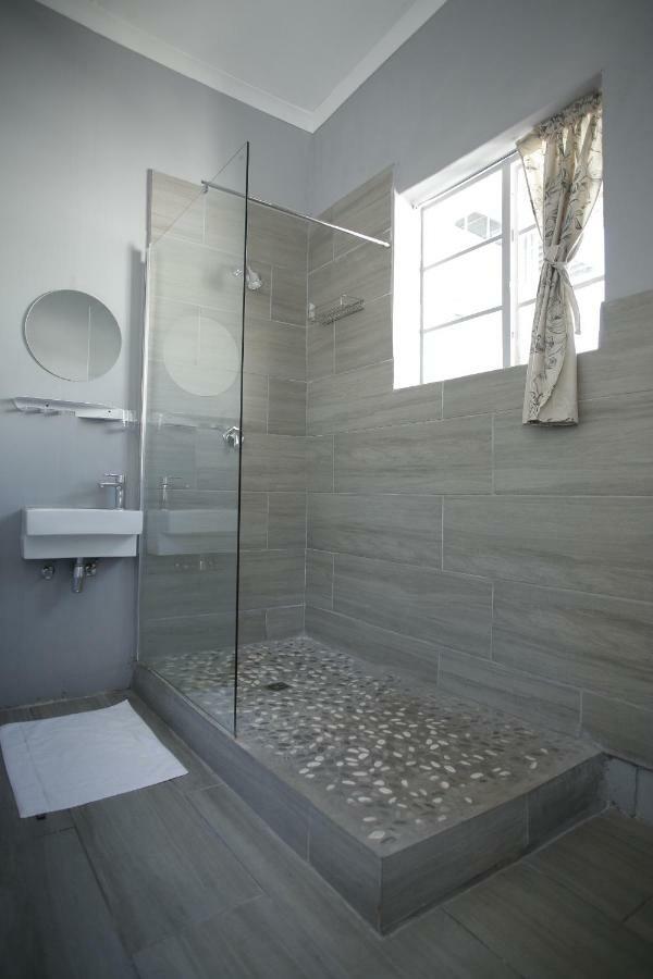 Moy Guesthouse & Backpackers Cape Town Exterior foto
