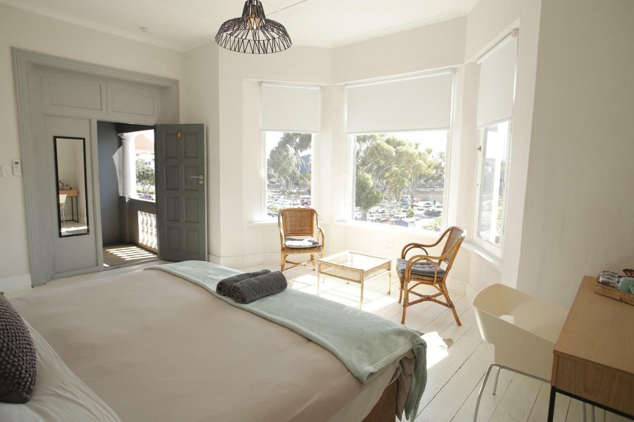 Moy Guesthouse & Backpackers Cape Town Exterior foto
